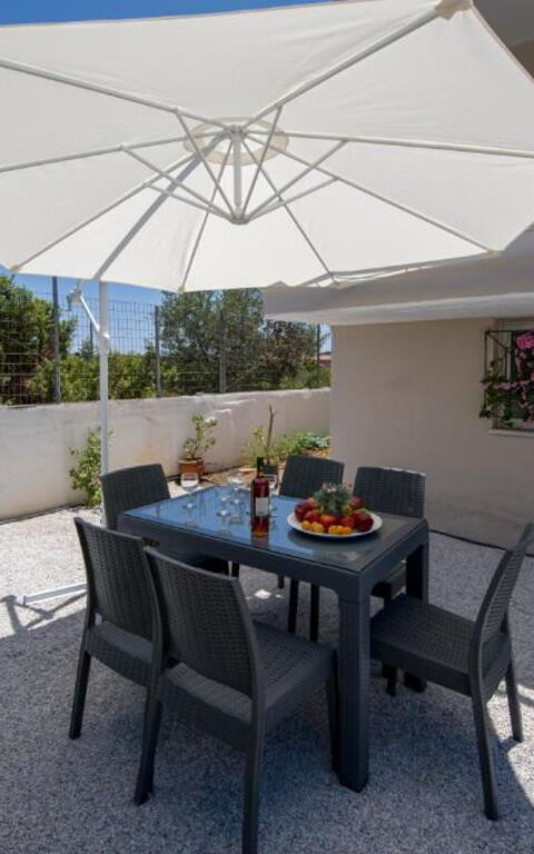 Magnolia: Eksteriør, Utendørs