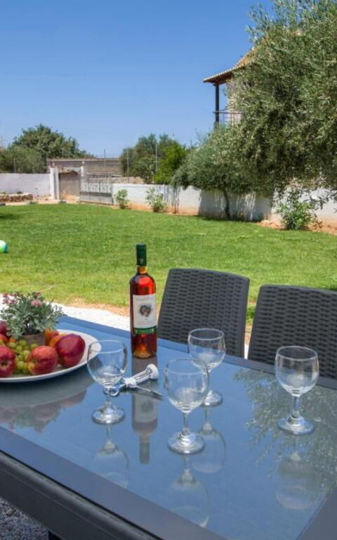 Magnolia: Eksteriør, Utendørs