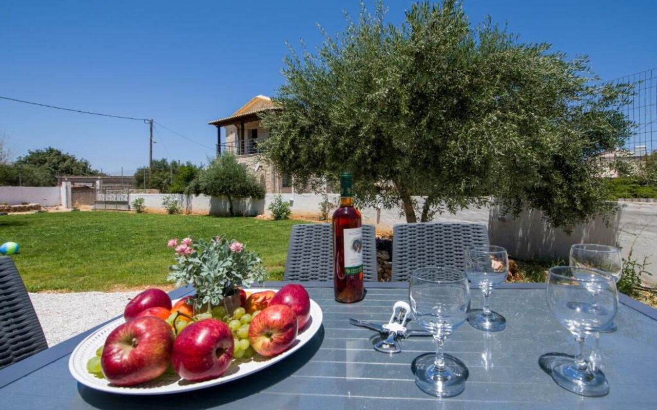 Magnolia: Eksteriør, Hage, Utendørs