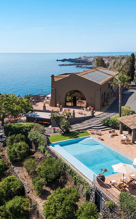 Villa Continella: basseng, Hage, Visningar