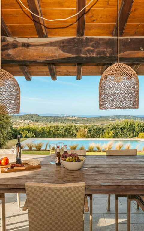 Villa Marinella: Balkong / terrasse / uteplass, basseng, Eksteriør, Visningar