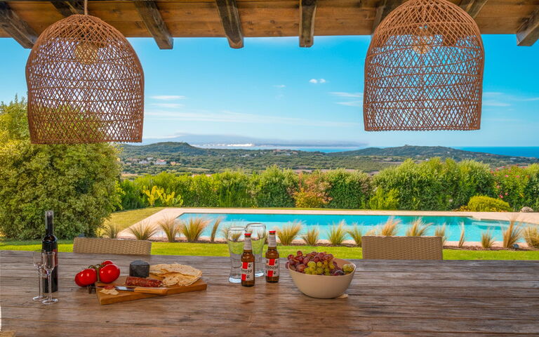 Villa Marinella: Balkong / terrasse / uteplass, basseng, Eksteriør, Visningar