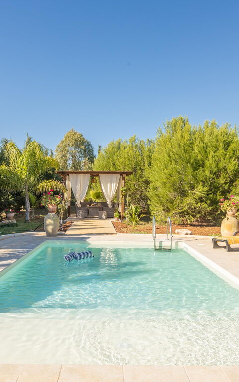 Villa Renedda: basseng, Eksteriør, Utendørs