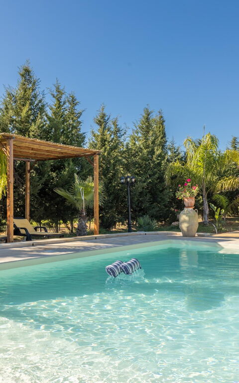 Villa Renedda: basseng, Eksteriør, Utendørs