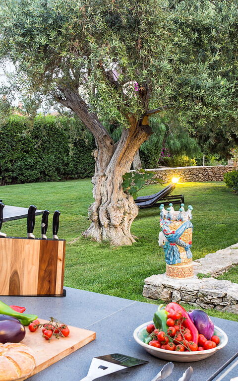 Villa Profumo D'Oriente: Eksteriør, Hage, Utendørs