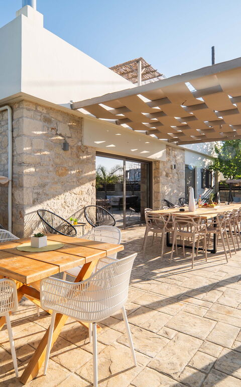 Villa Olympia: Balkong / terrasse / uteplass, Eksteriør, Hage, Utendørs