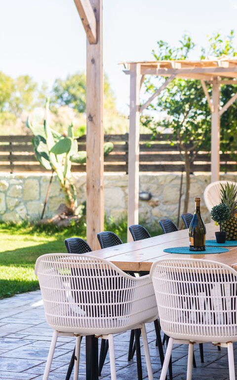 Villa Olympia: Balkong / terrasse / uteplass, Eksteriør, Hage, Utendørs