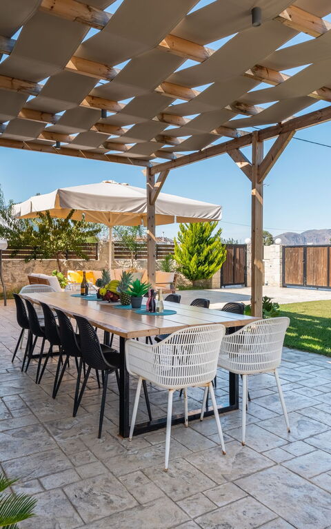 Villa Olympia: Balkong / terrasse / uteplass, Eksteriør, Hage, Utendørs