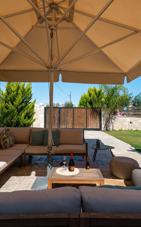 Villa Olympia: Balkong / terrasse / uteplass, Eksteriør, Hage, Utendørs