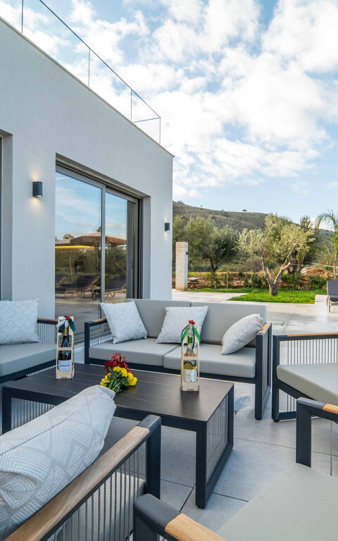 Villa Vasilissa: Eksteriør, Utendørs