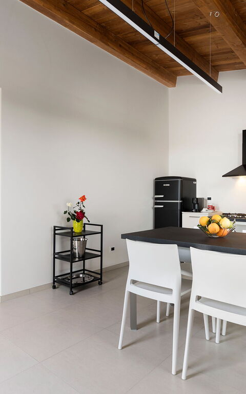 Dimora Bufalefi: Kjøkken, Lunsjrom