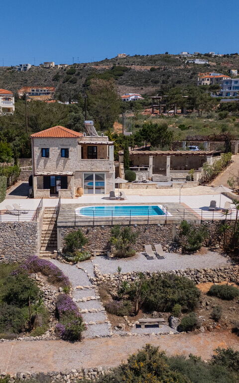 Villa Pi: basseng, Visningar