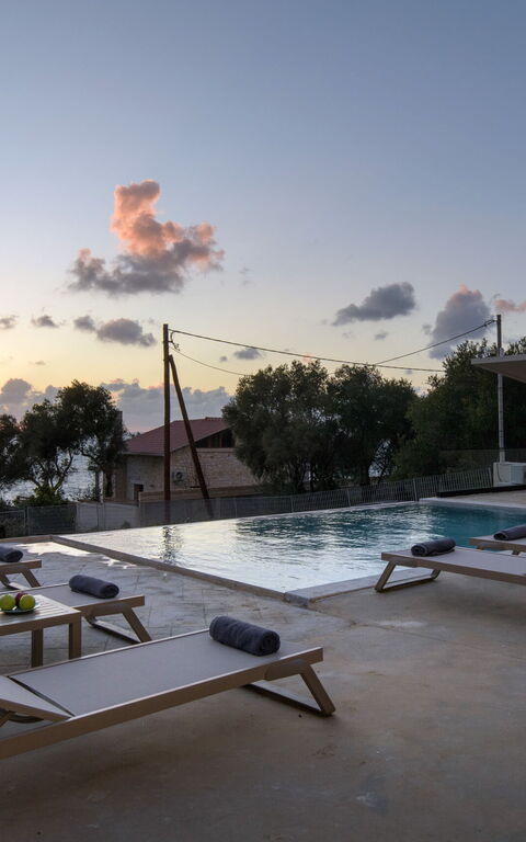 Villa Elais: basseng, Utendørs, Visningar