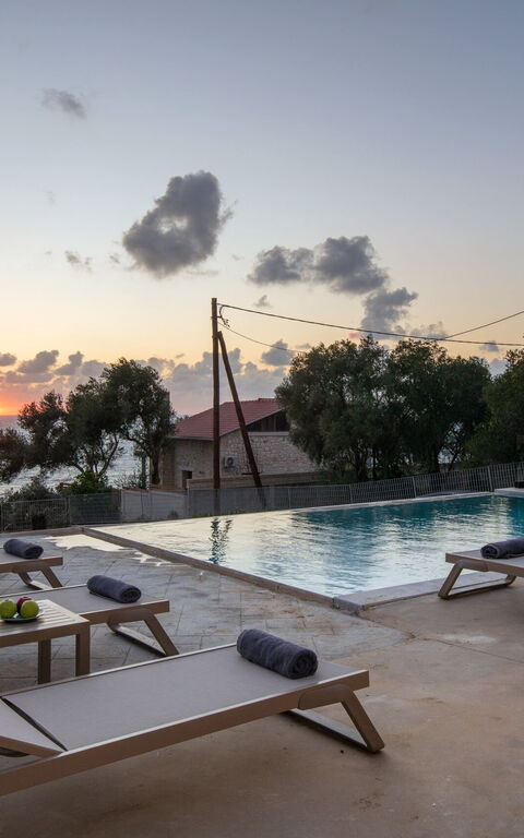 Villa Elais: basseng, Utendørs, Visningar