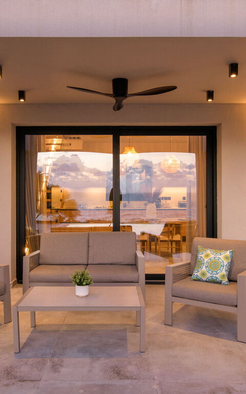 Villa Elais: Utendørs