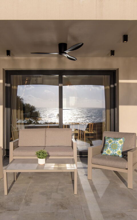 Villa Elais: Utendørs