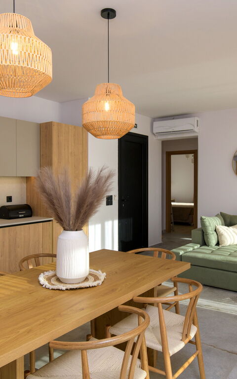 Villa Elais: Kjøkken, Lunsjrom, Stue