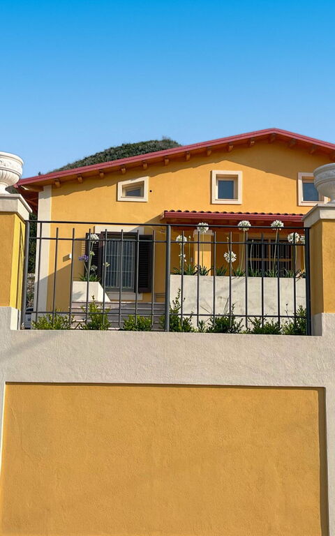 Le Driadi: Eksteriør, Utendørs