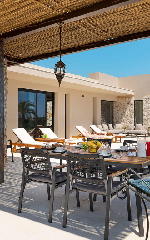 Eos Villa: Balkong / terrasse / uteplass, basseng, Eksteriør, Utendørs