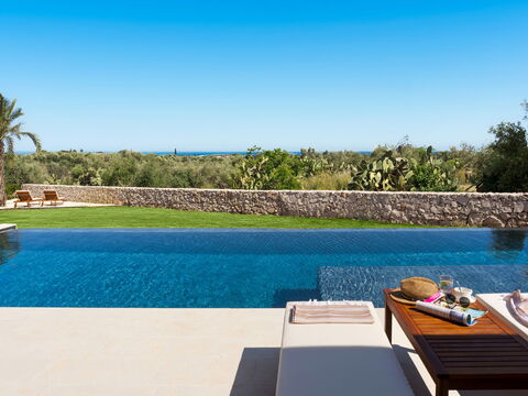 Eos Villa