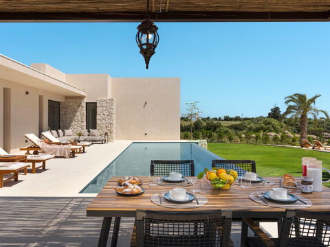 Eos Villa