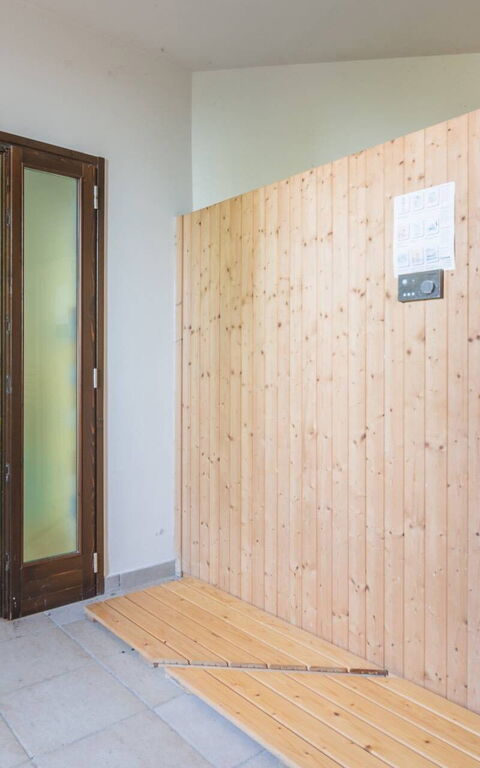 Villa Belvedere San Bartolo: Annet rom, basseng