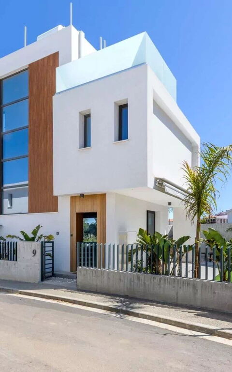 By the Beach - Royal Sapphire Villa: Hovedinngang