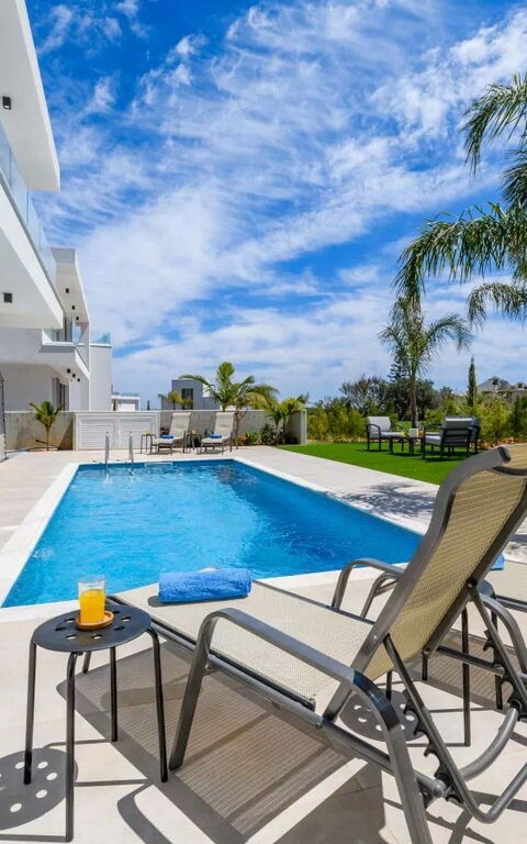 By the Beach - Royal Sapphire Villa: basseng, Eksteriør, Utendørs