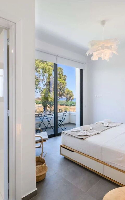 By the Beach - Sea Pearl Villa: soverom