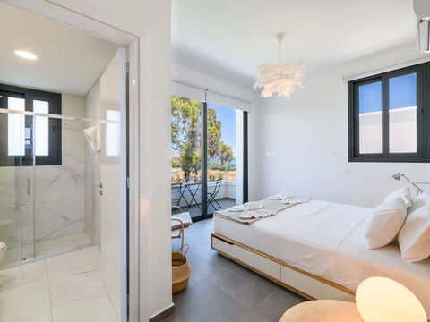 By the Beach - Sea Pearl Villa