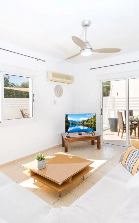 Ayia Triada Beach Gardens: Stue