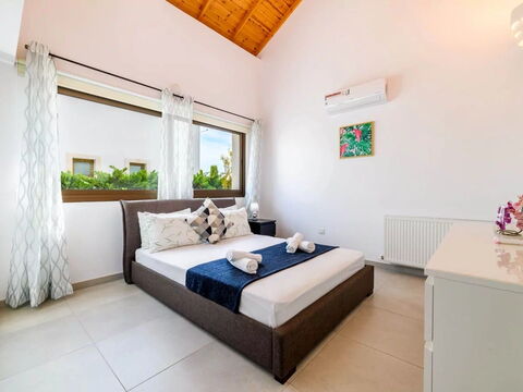 Kymma Seaview #24