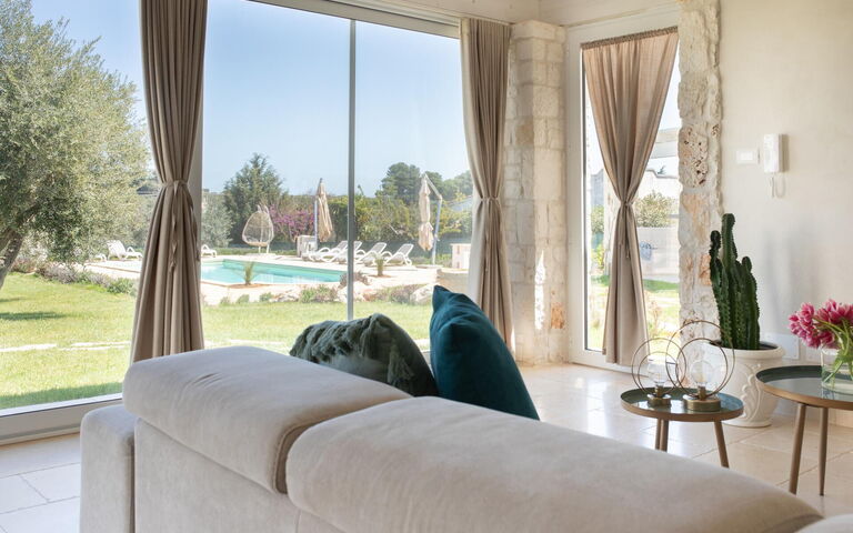 Villa Calanthia: Stue