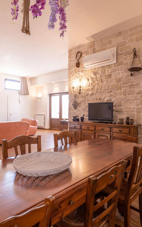 Villa Icaria: Lunsjrom