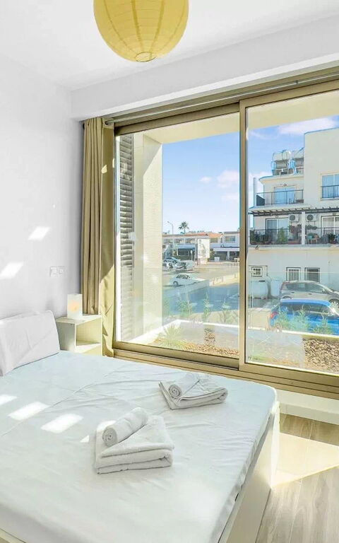Azure Seaview- Garnet Villa: soverom