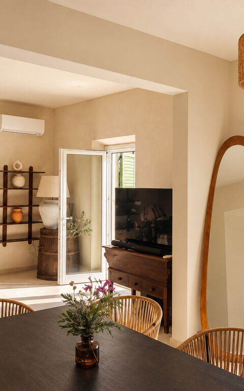 Roc Villa: Lunsjrom, Stue, Visningar