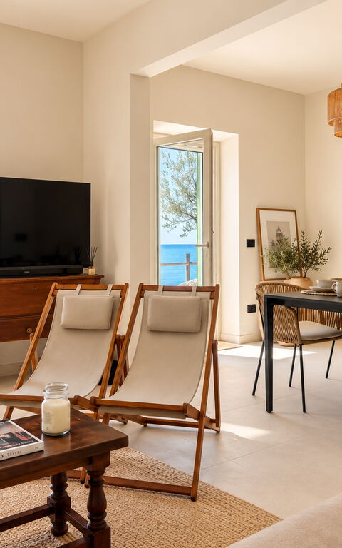 Roc Villa: Lunsjrom, Stue, Visningar