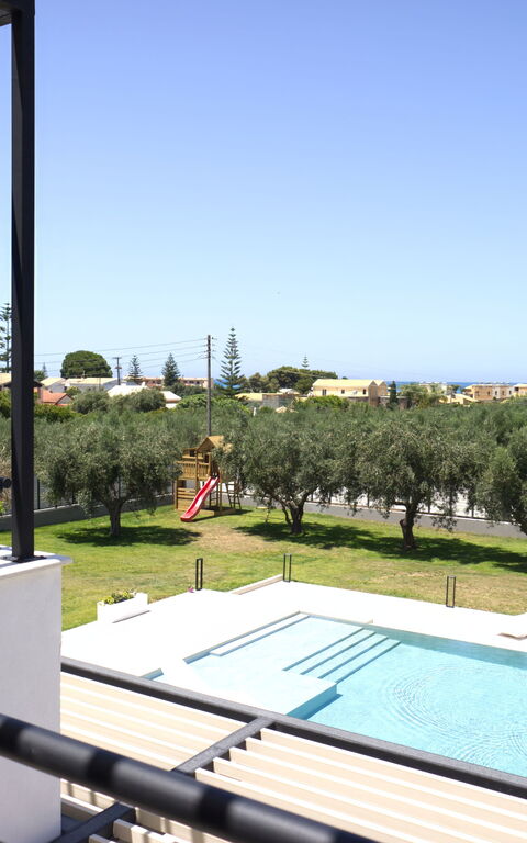 Villa Watanave: Balkong / terrasse / uteplass, basseng, Eksteriør, Sommer, Utendørs, Vår, Visningar