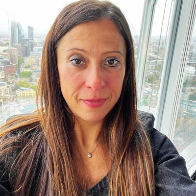 Daniela Suppa, Bookinger & Kundeservice